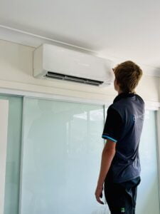 DE Air Conditioning Services - Team